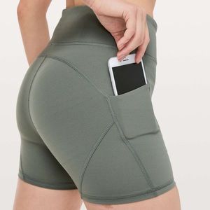 Lululemon Track & Train Short 4"